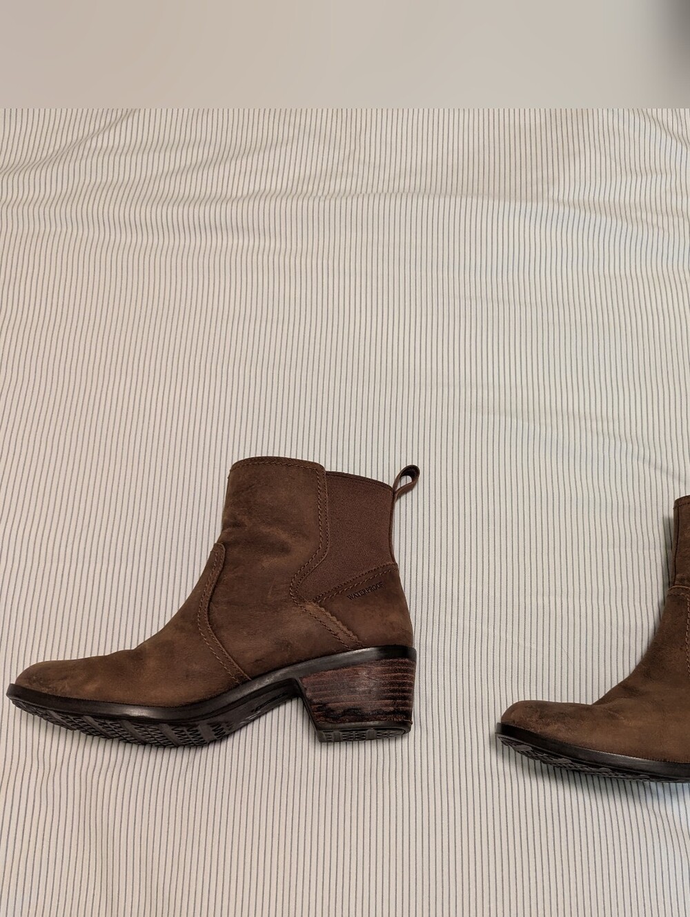 Teva chelsea booties